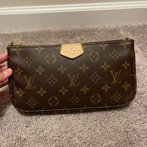 ⭐️SOLD⭐️ LV Large Pochette from Multipochette